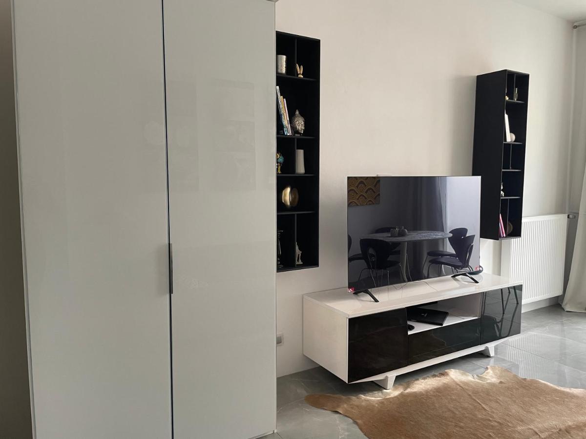 Luxury 60M2 Appartement In Wilhelmstadt Берлин Екстериор снимка